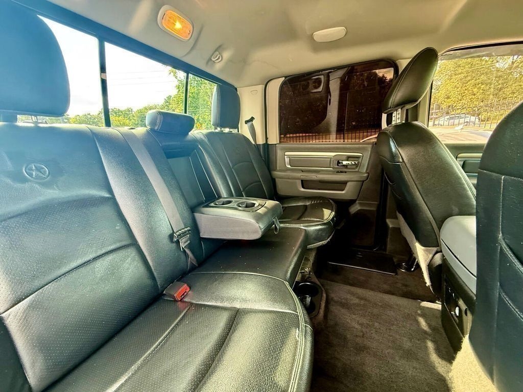 RAM 1500 SLT Crew Cab SWB 2WD 2017