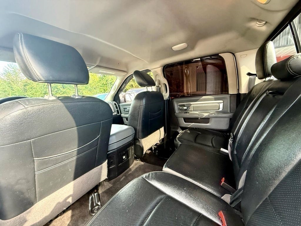 RAM 1500 SLT Crew Cab SWB 2WD 2017