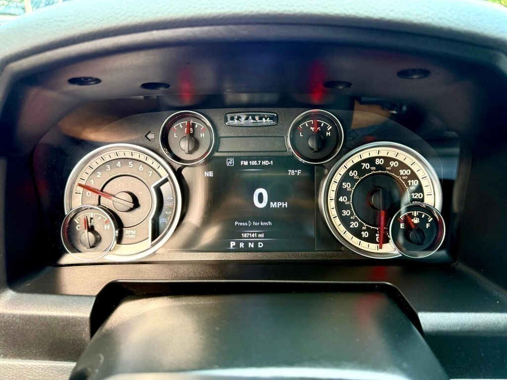 RAM 1500 SLT Crew Cab SWB 2WD 2017