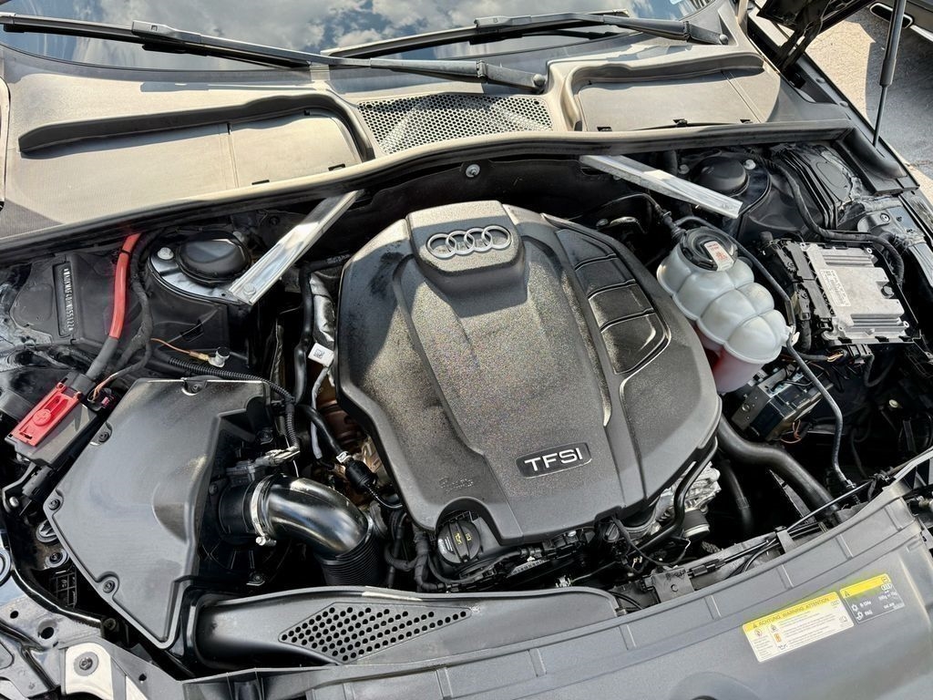 Audi A4 2.0T Premium Sedan 2017