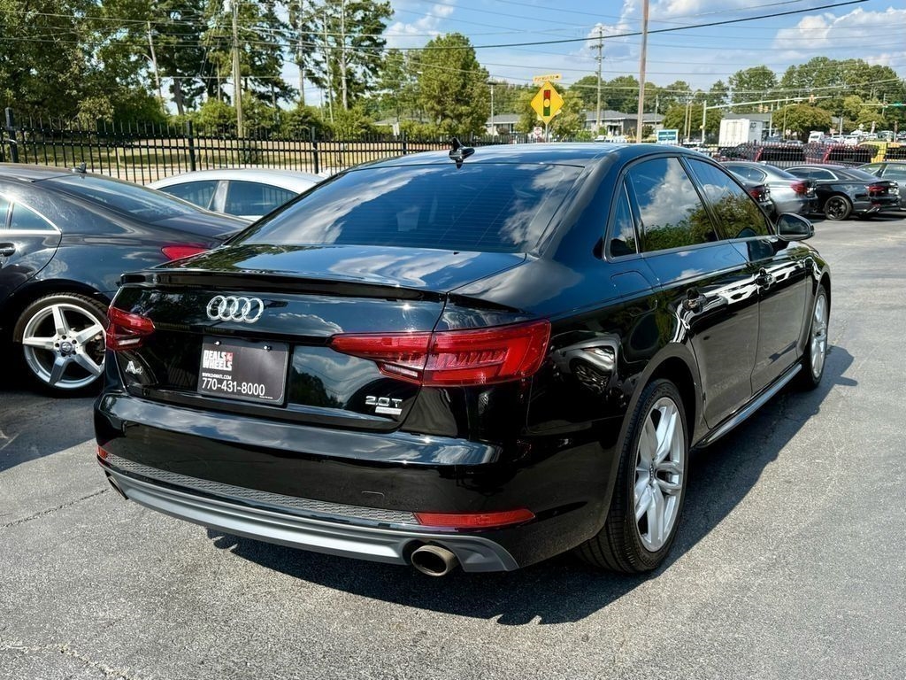 Audi A4 2.0T Premium Sedan 2017