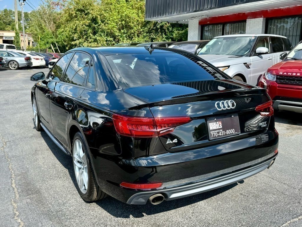 Audi A4 2.0T Premium Sedan 2017