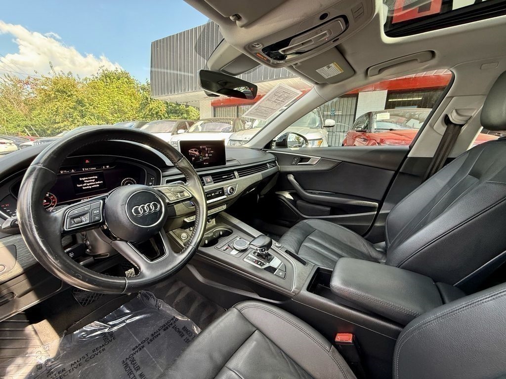 Audi A4 2.0T Premium Sedan 2017