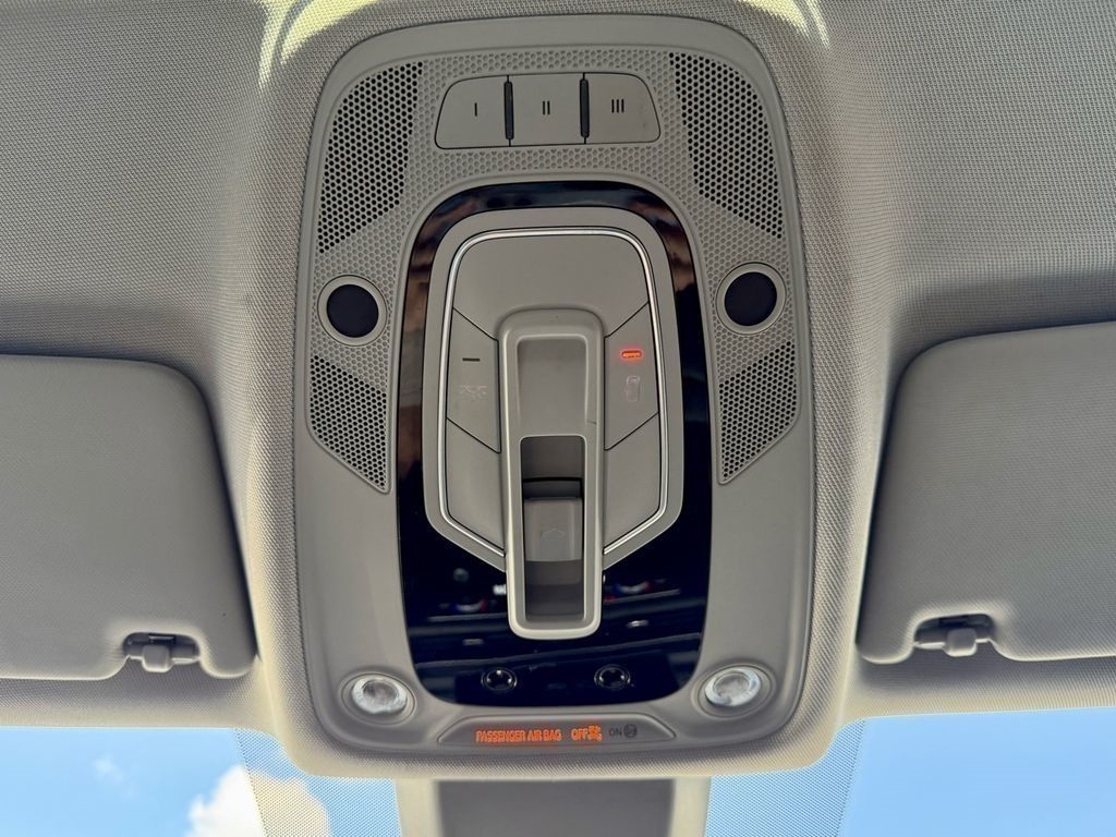 Audi A4 2.0T Premium Sedan 2017