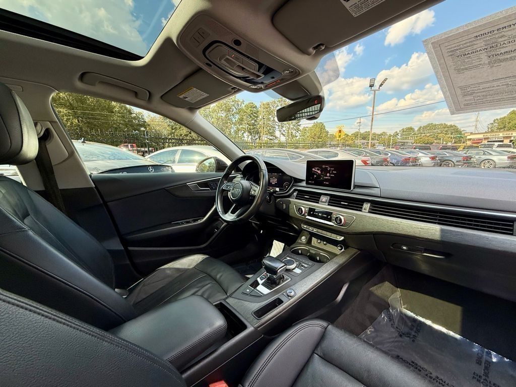 Audi A4 2.0T Premium Sedan 2017