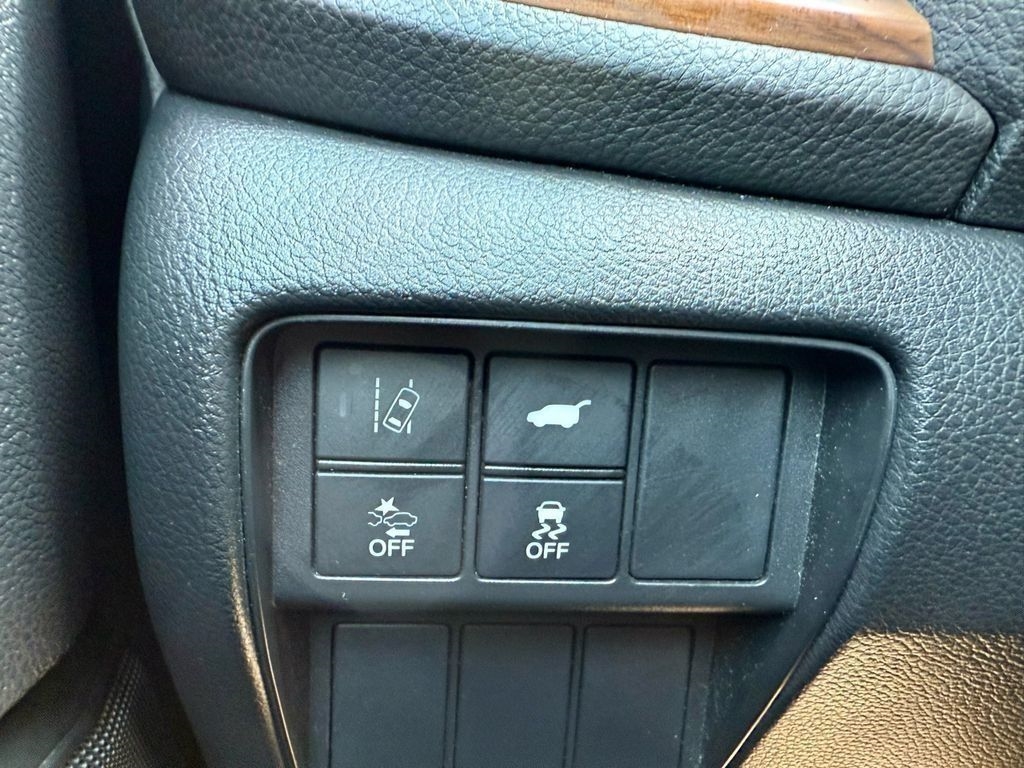 Honda CR-V Touring 2WD 2017