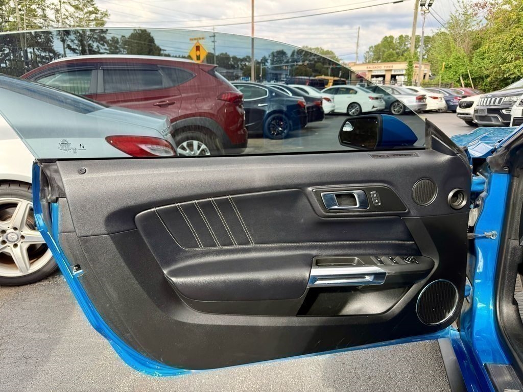 Ford Mustang EcoBoost Premium Convertible 2020