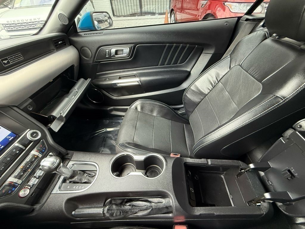 Ford Mustang EcoBoost Premium Convertible 2020
