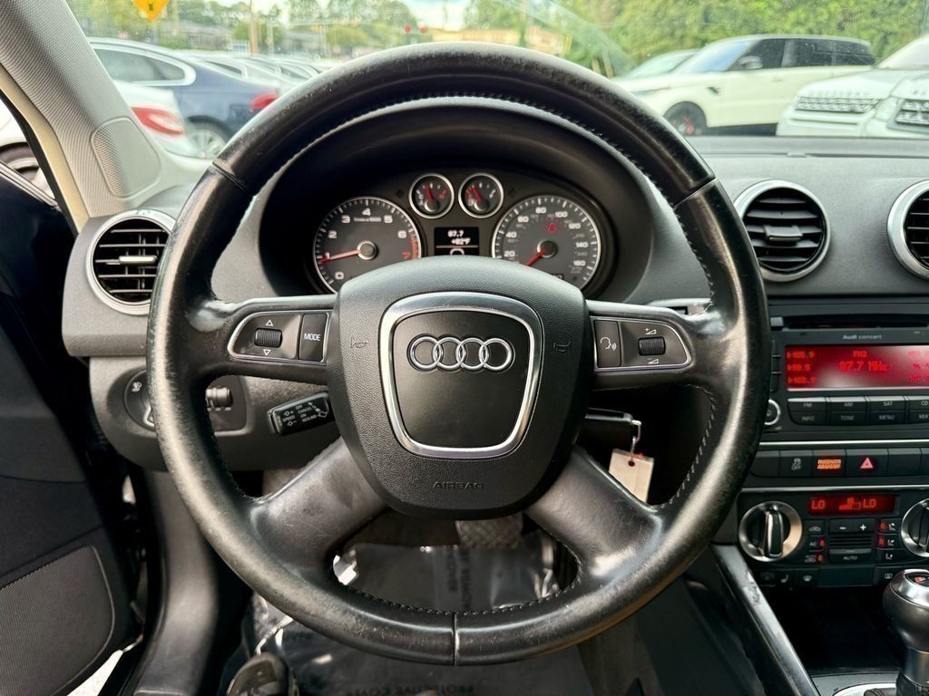 Audi A3 2.0T PZEV Premium S tronic 2013