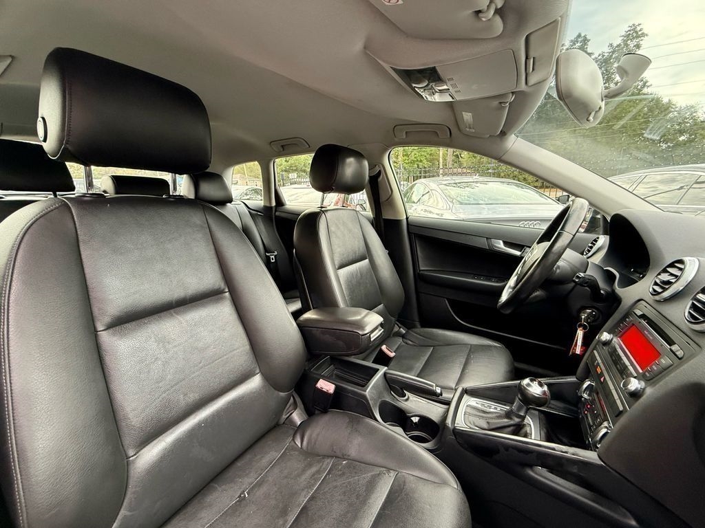 Audi A3 2.0T PZEV Premium S tronic 2013