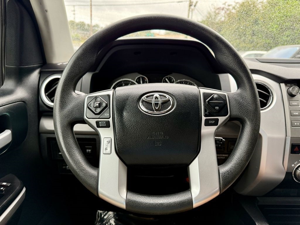 Toyota Tundra SR5 5.7L FFV V8 Double Cab 2WD 2017