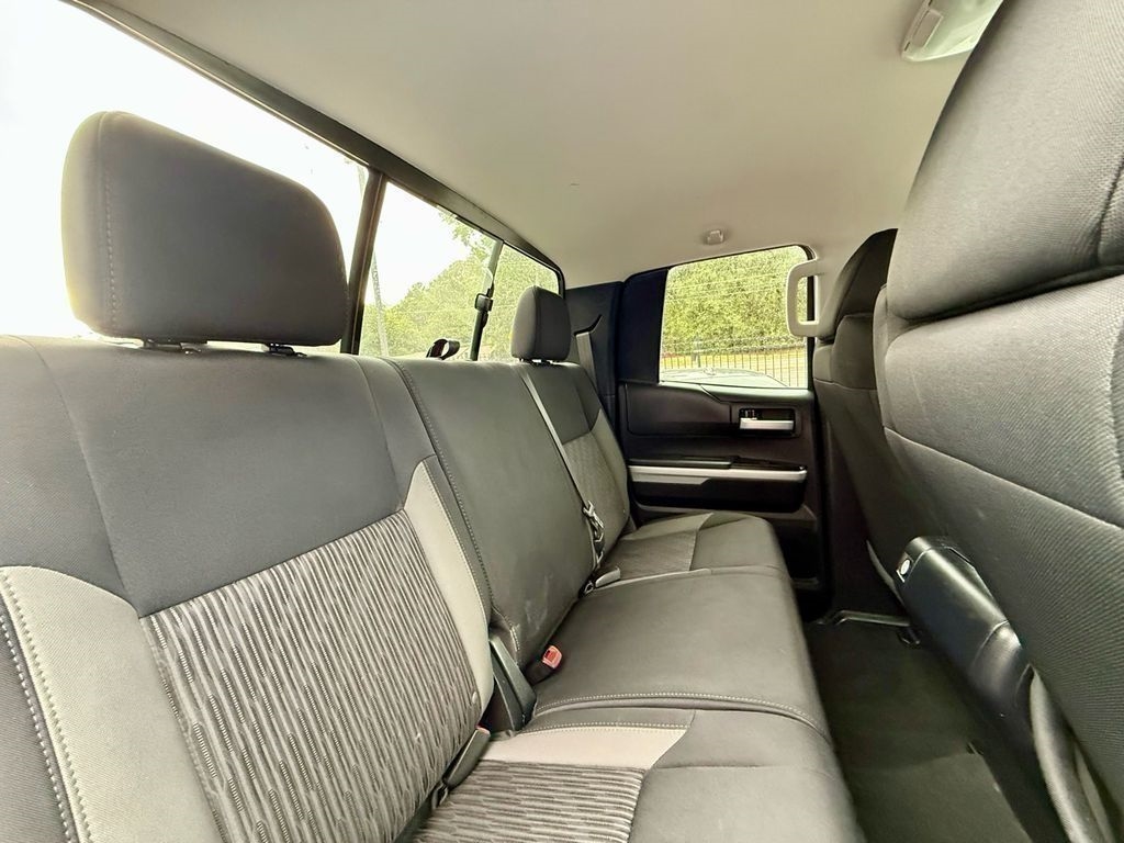 Toyota Tundra SR5 5.7L FFV V8 Double Cab 2WD 2017