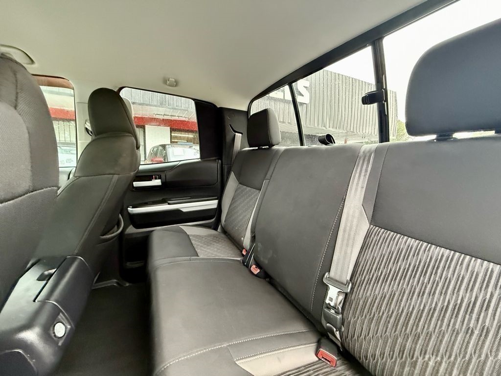 Toyota Tundra SR5 5.7L FFV V8 Double Cab 2WD 2017