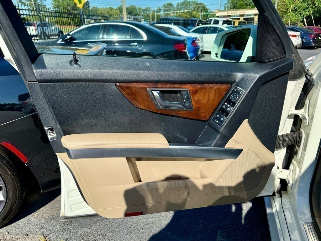 Mercedes-Benz GLK-Class GLK350 2012