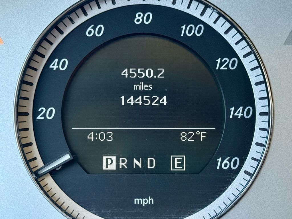 Mercedes-Benz GLK-Class GLK350 2012