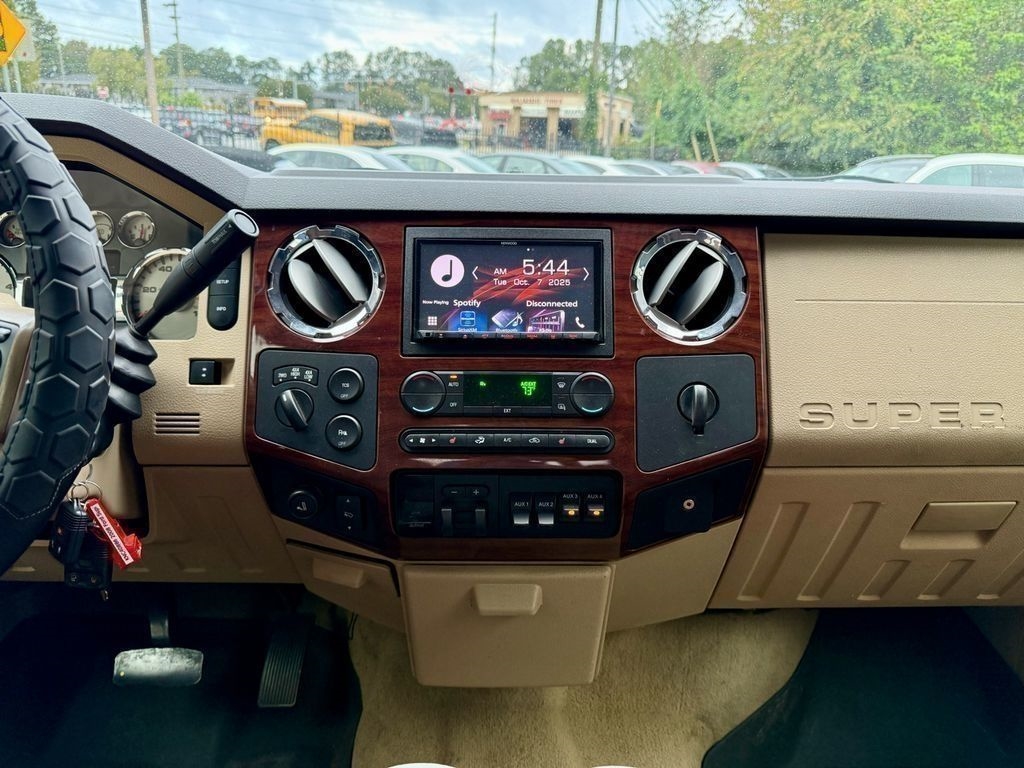 Ford F-350 SD XLT Crew Cab Long Bed 4WD 2008