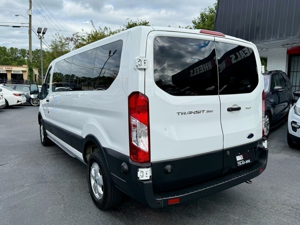 Ford Transit 350 Wagon Low Roof XL w/Sliding Pass. 148-in. WB 2020