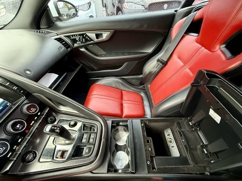 Jaguar F-Type R Coupe 2015