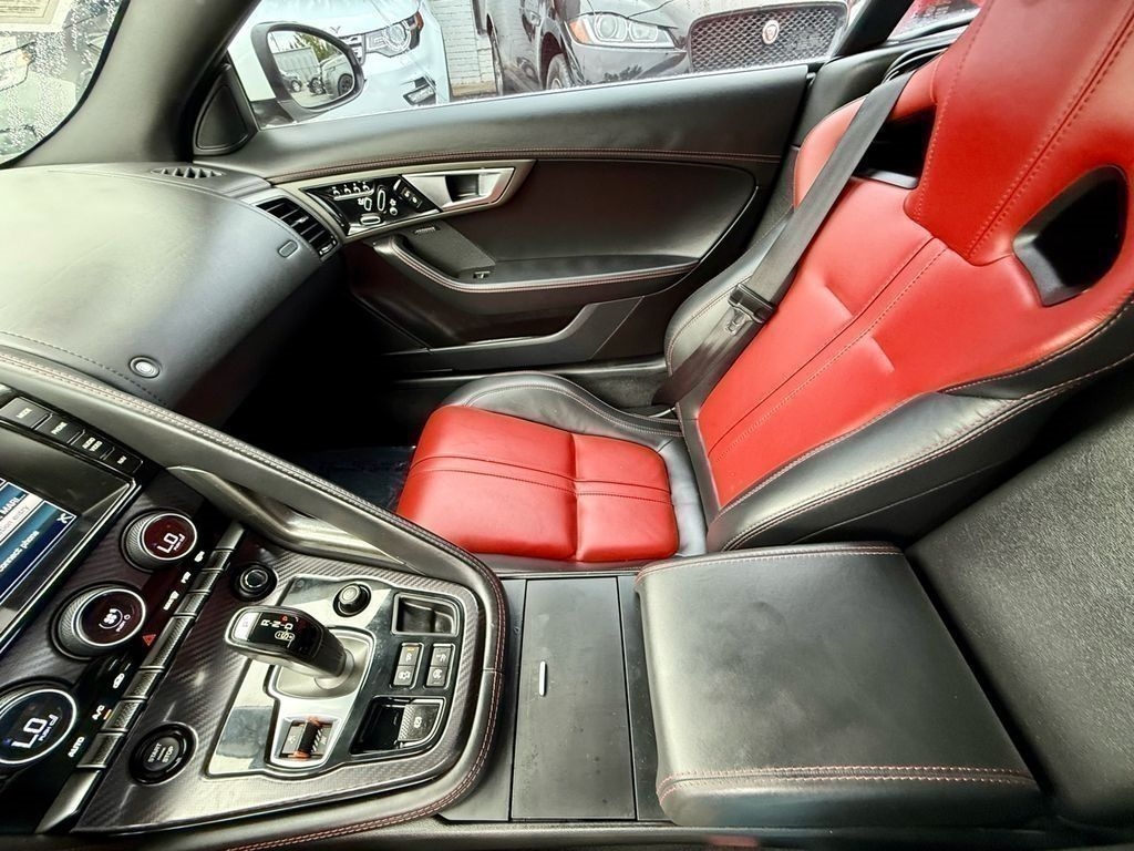 Jaguar F-Type R Coupe 2015