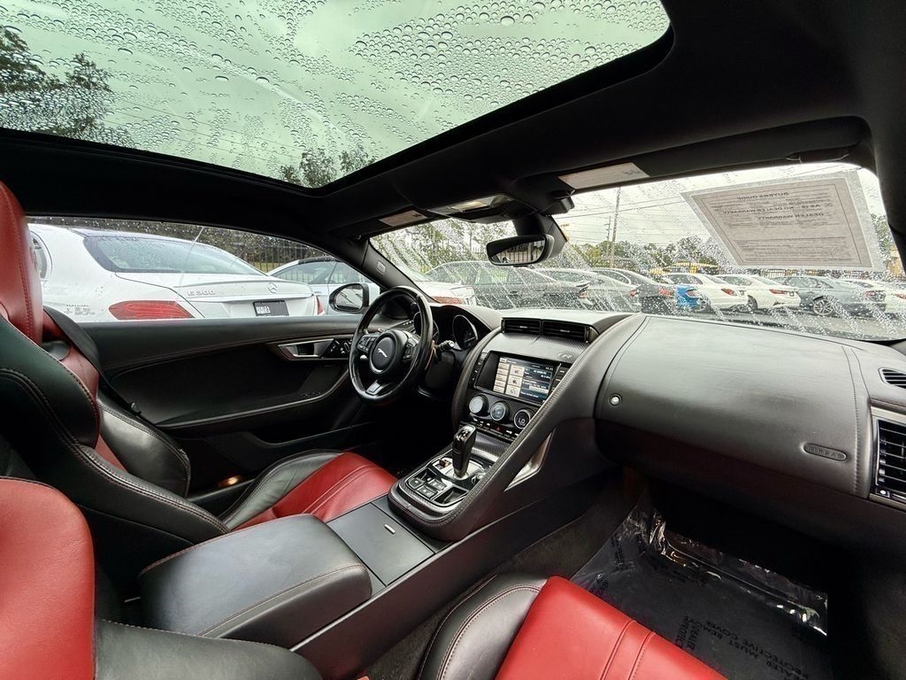 Jaguar F-Type R Coupe 2015