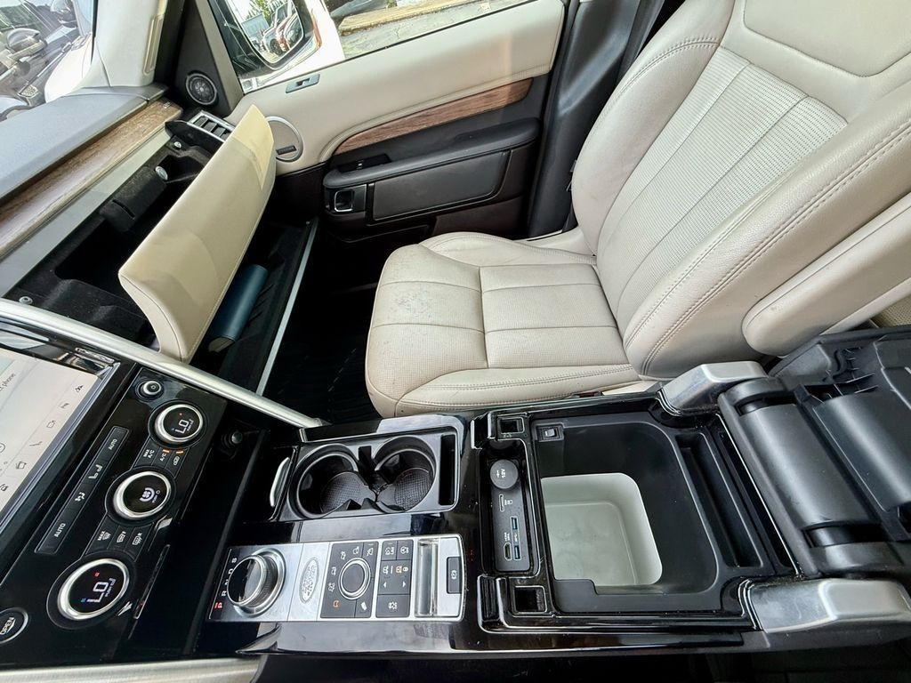 Land Rover Discovery HSE 2017
