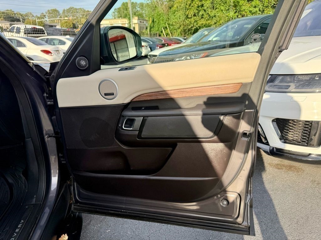 Land Rover Discovery HSE 2017