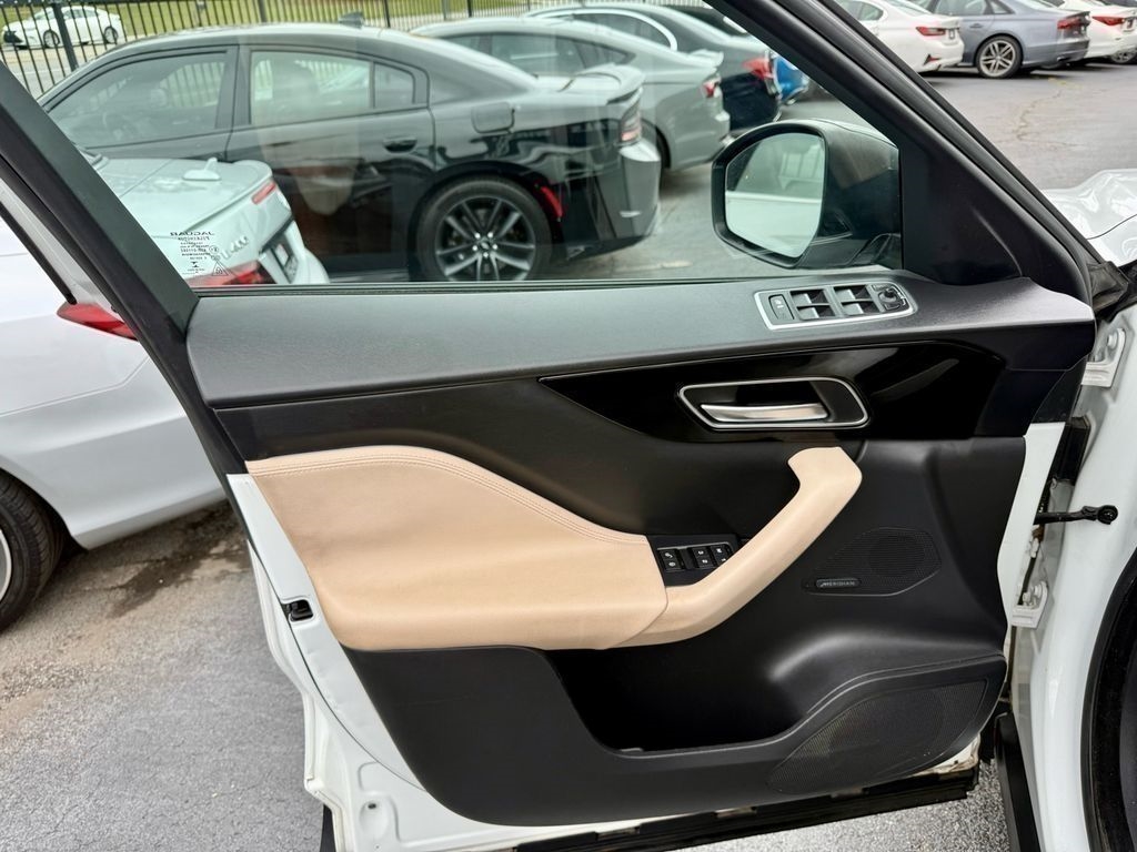 Jaguar F-Pace 35t Premium 2017