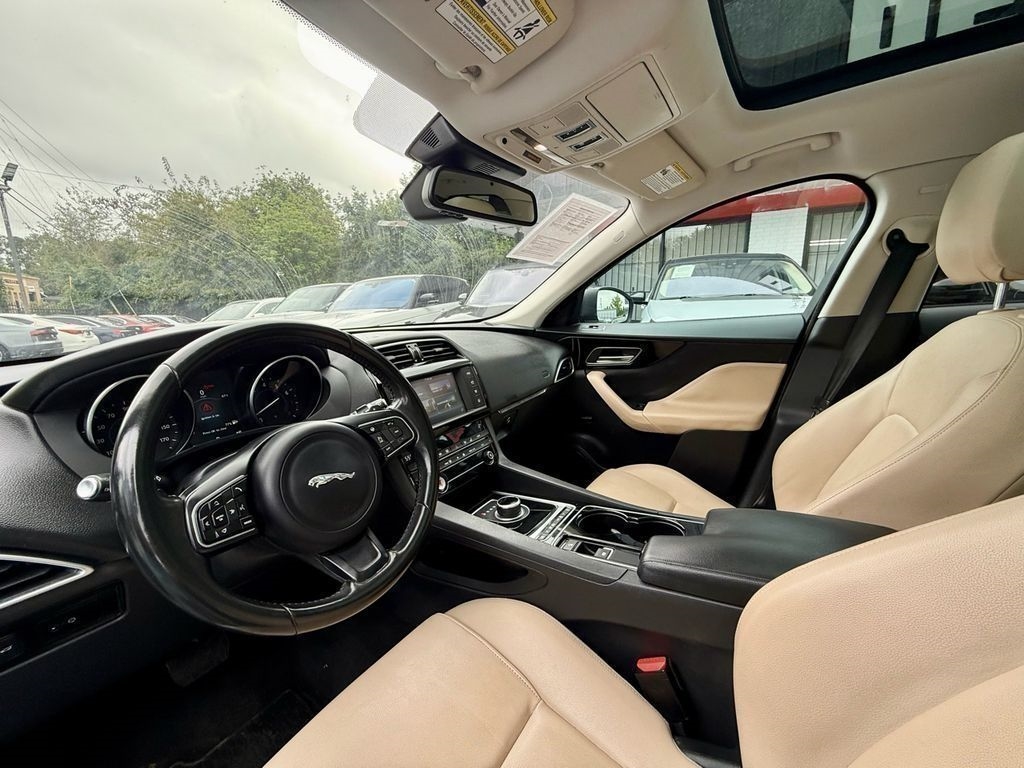 Jaguar F-Pace 35t Premium 2017
