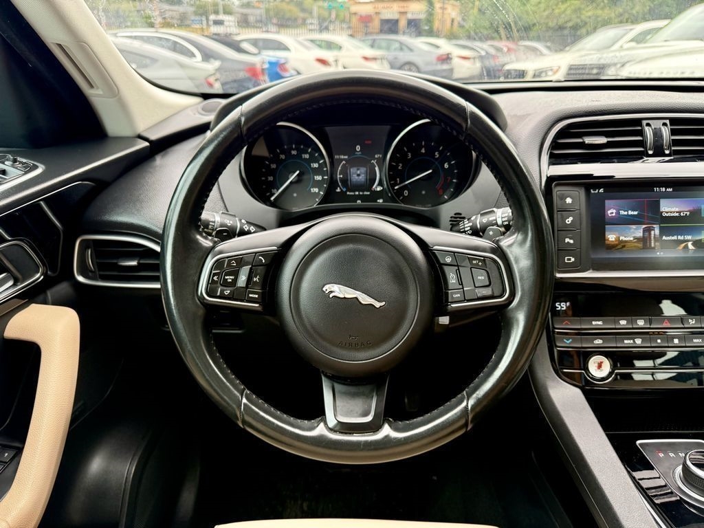 Jaguar F-Pace 35t Premium 2017