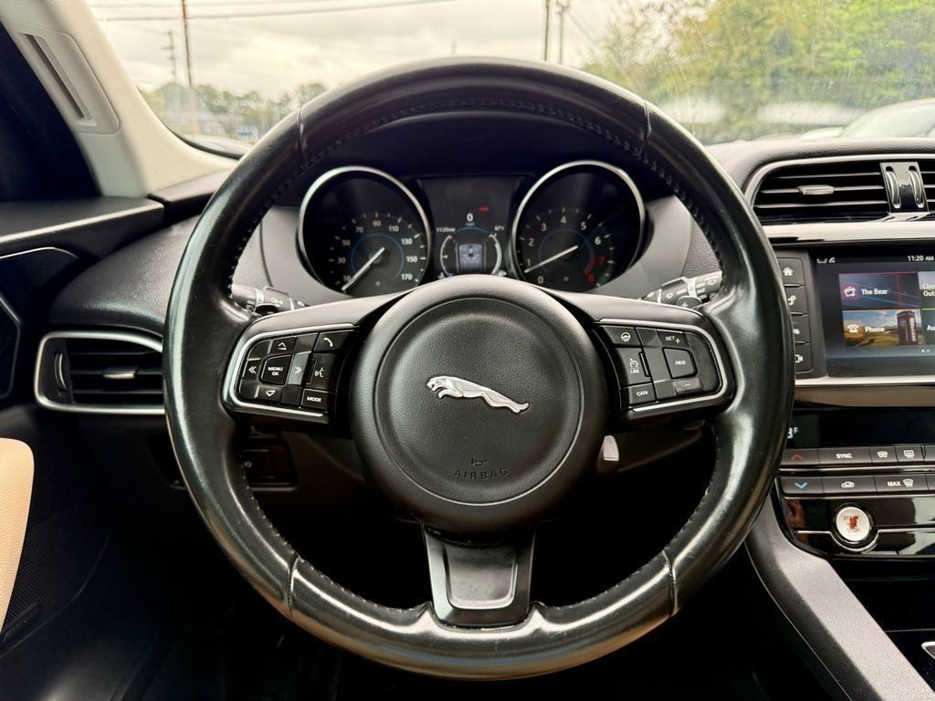 Jaguar F-Pace 35t Premium 2017