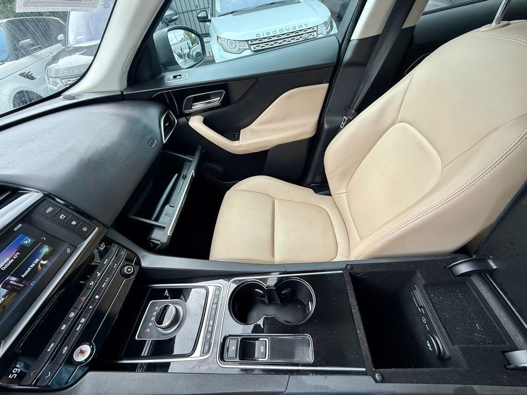 Jaguar F-Pace 35t Premium 2017