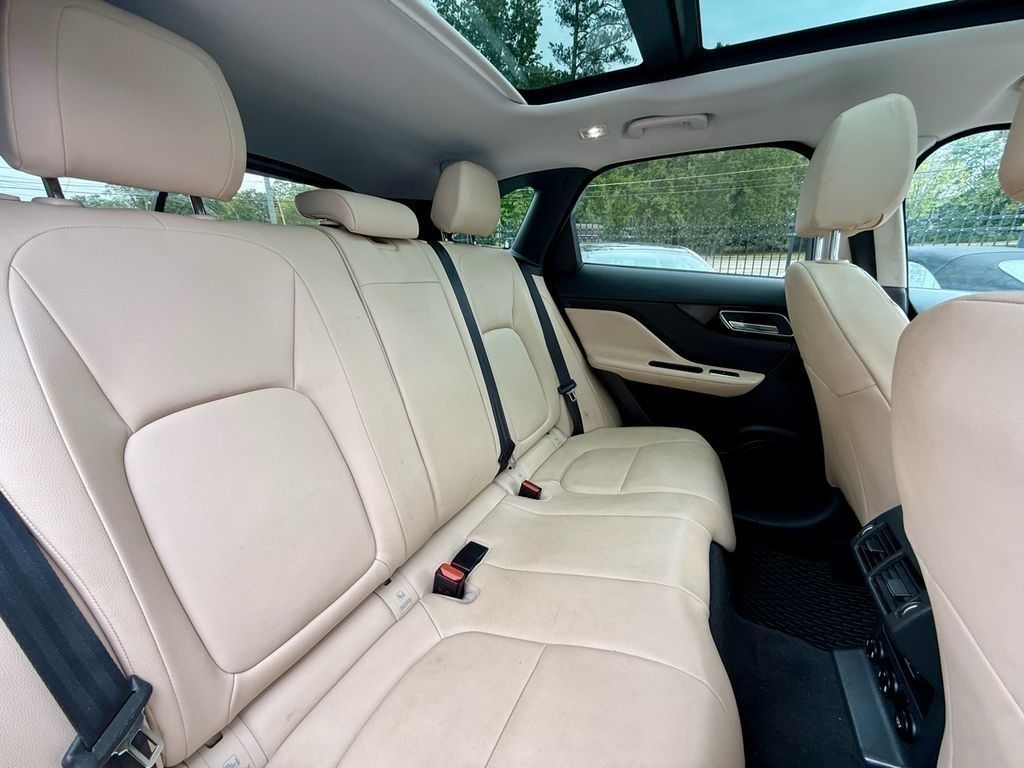 Jaguar F-Pace 35t Premium 2017