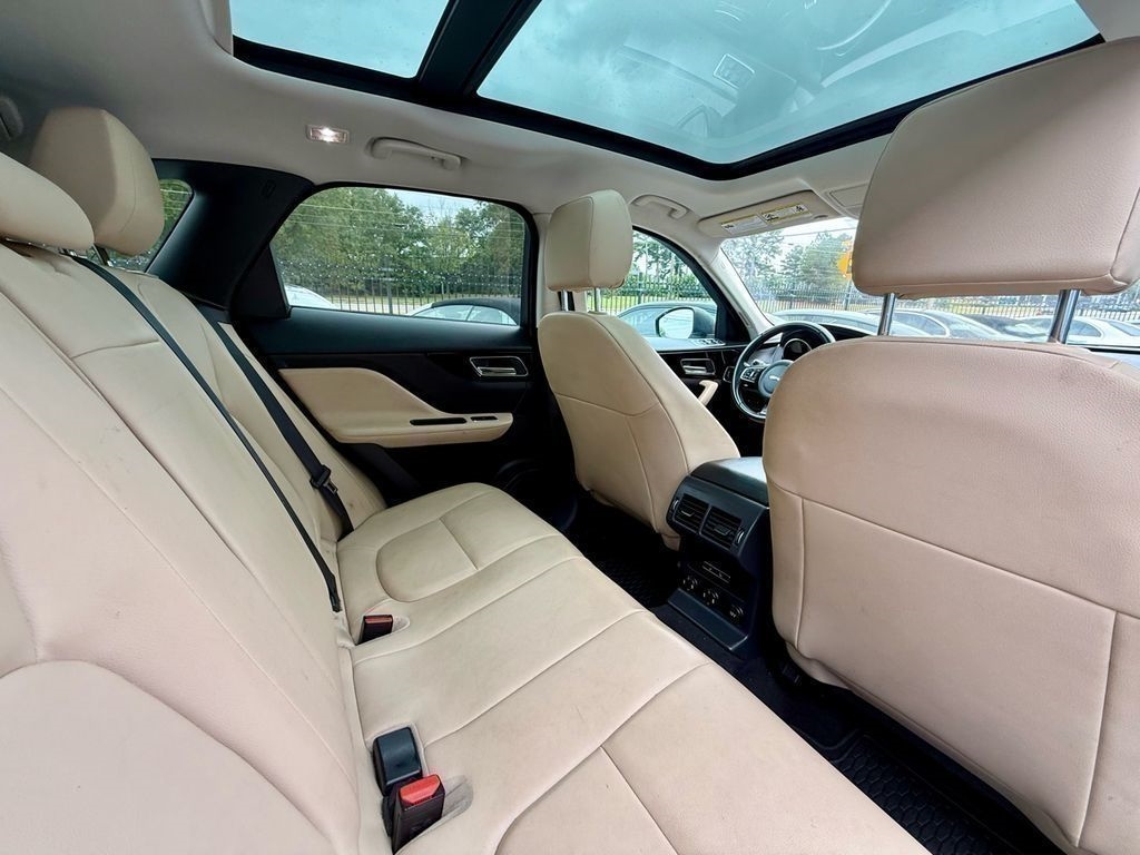 Jaguar F-Pace 35t Premium 2017