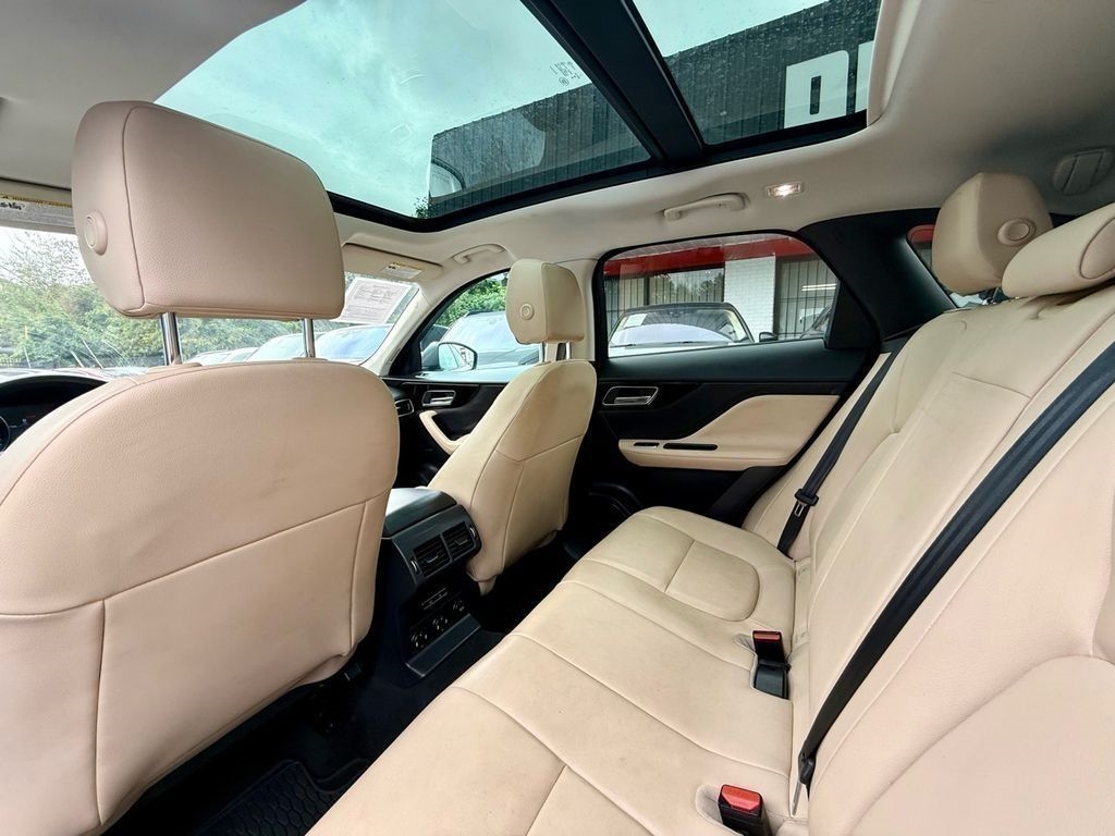 Jaguar F-Pace 35t Premium 2017