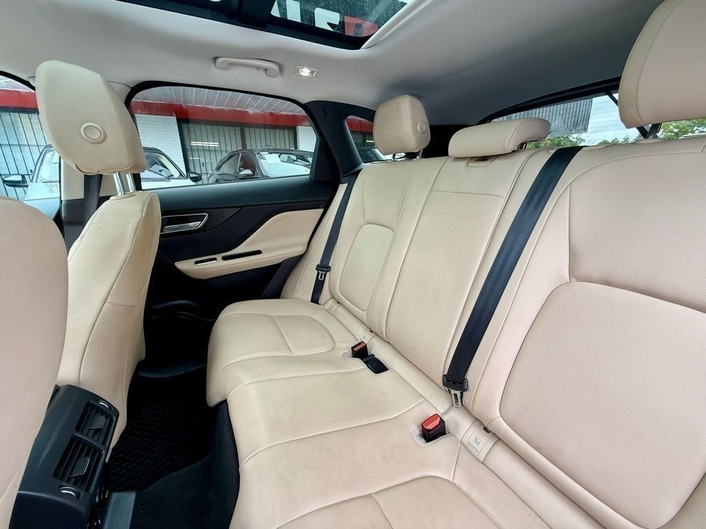 Jaguar F-Pace 35t Premium 2017