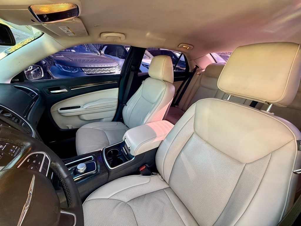 Chrysler 300 Limited RWD 2018