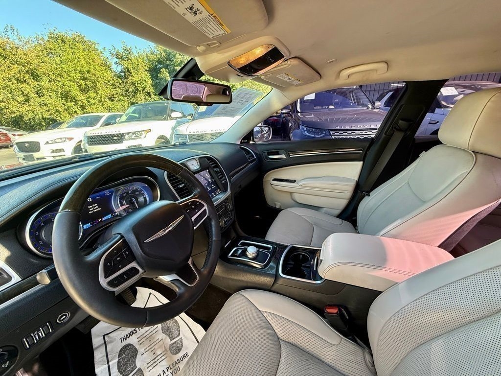 Chrysler 300 Limited RWD 2018