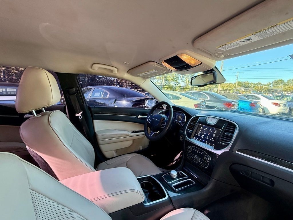 Chrysler 300 Limited RWD 2018
