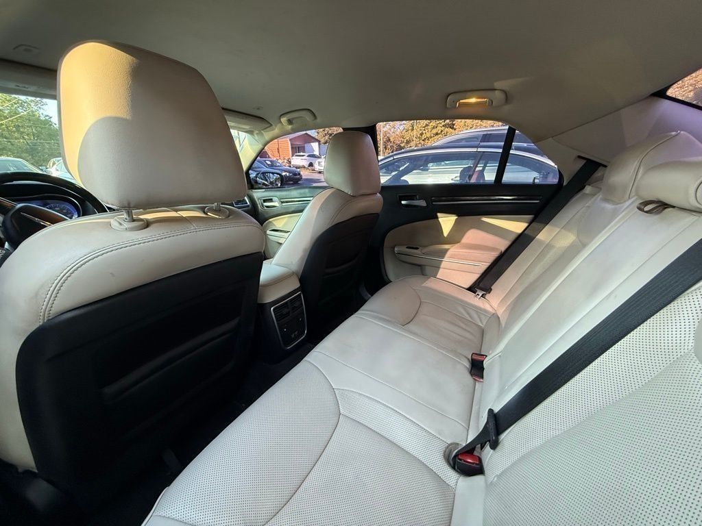 Chrysler 300 Limited RWD 2018
