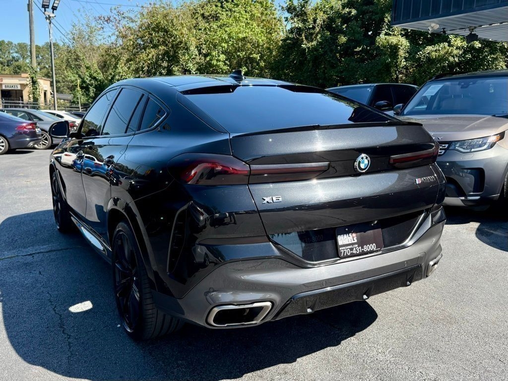 BMW X6 M50i 2021