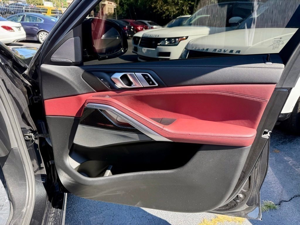BMW X6 M50i 2021