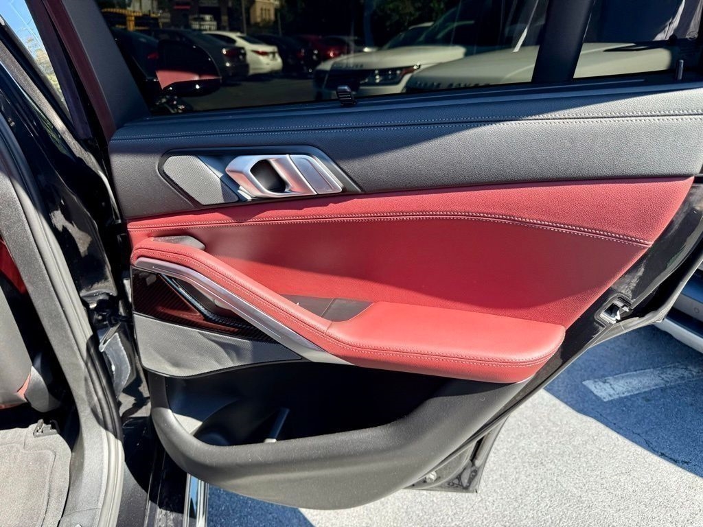 BMW X6 M50i 2021
