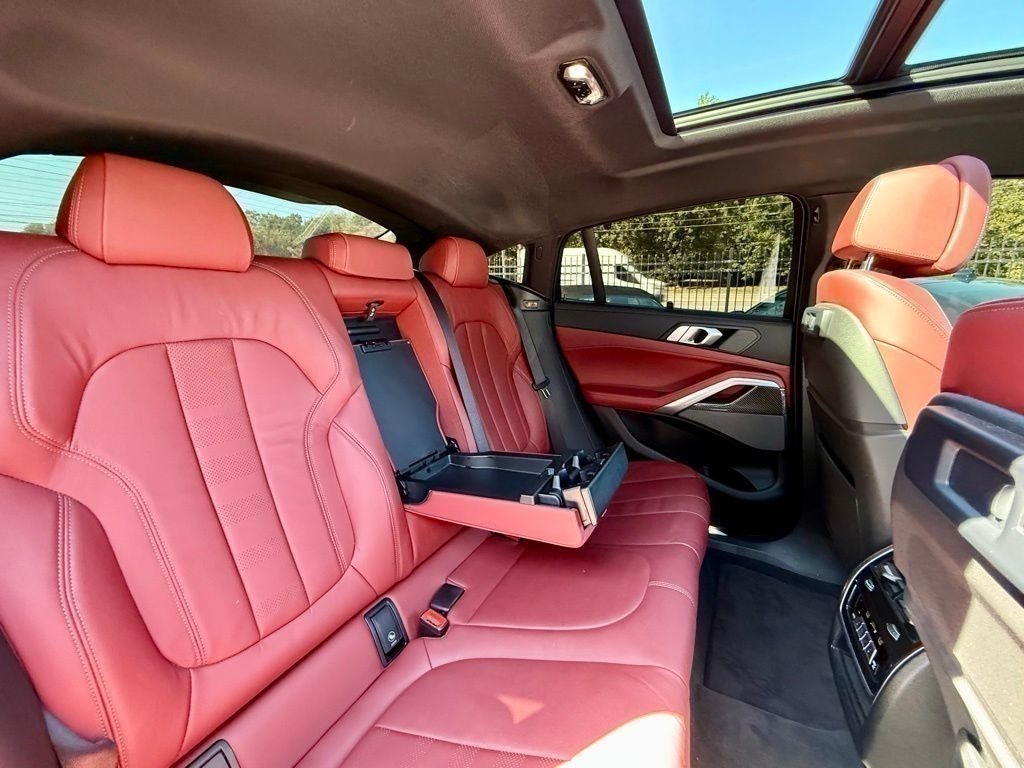 BMW X6 M50i 2021