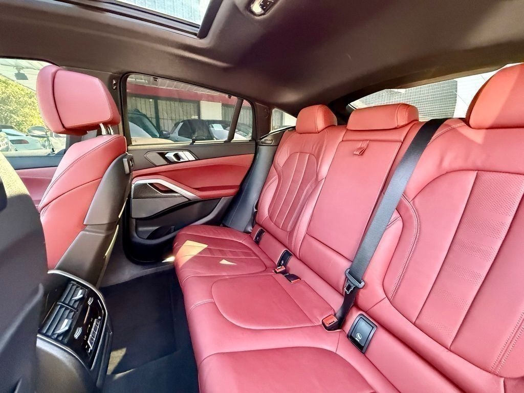 BMW X6 M50i 2021