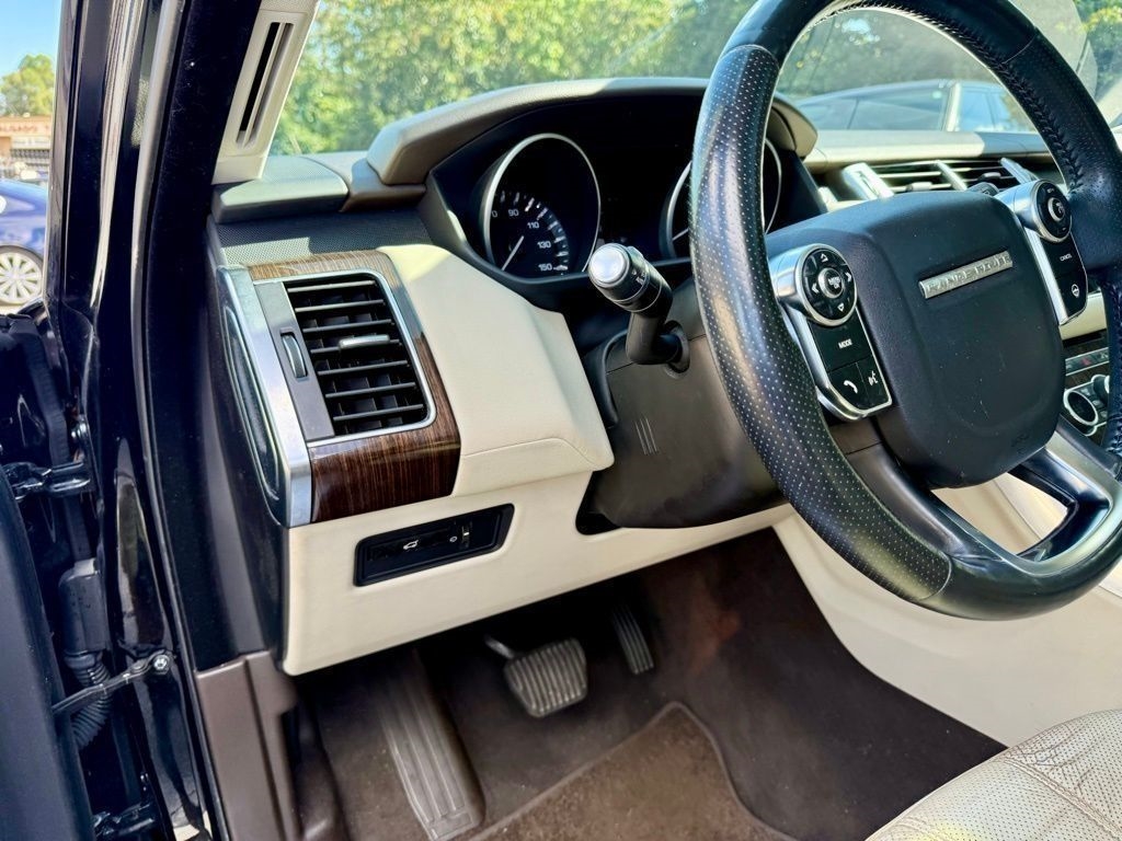 Land Rover Range Rover Sport 3.0L V6 Supercharged SE 2014