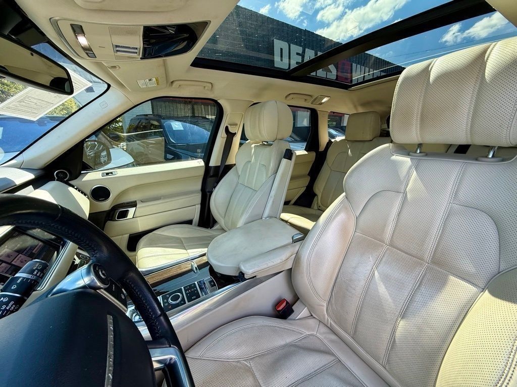Land Rover Range Rover Sport 3.0L V6 Supercharged SE 2014