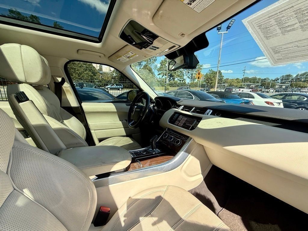 Land Rover Range Rover Sport 3.0L V6 Supercharged SE 2014