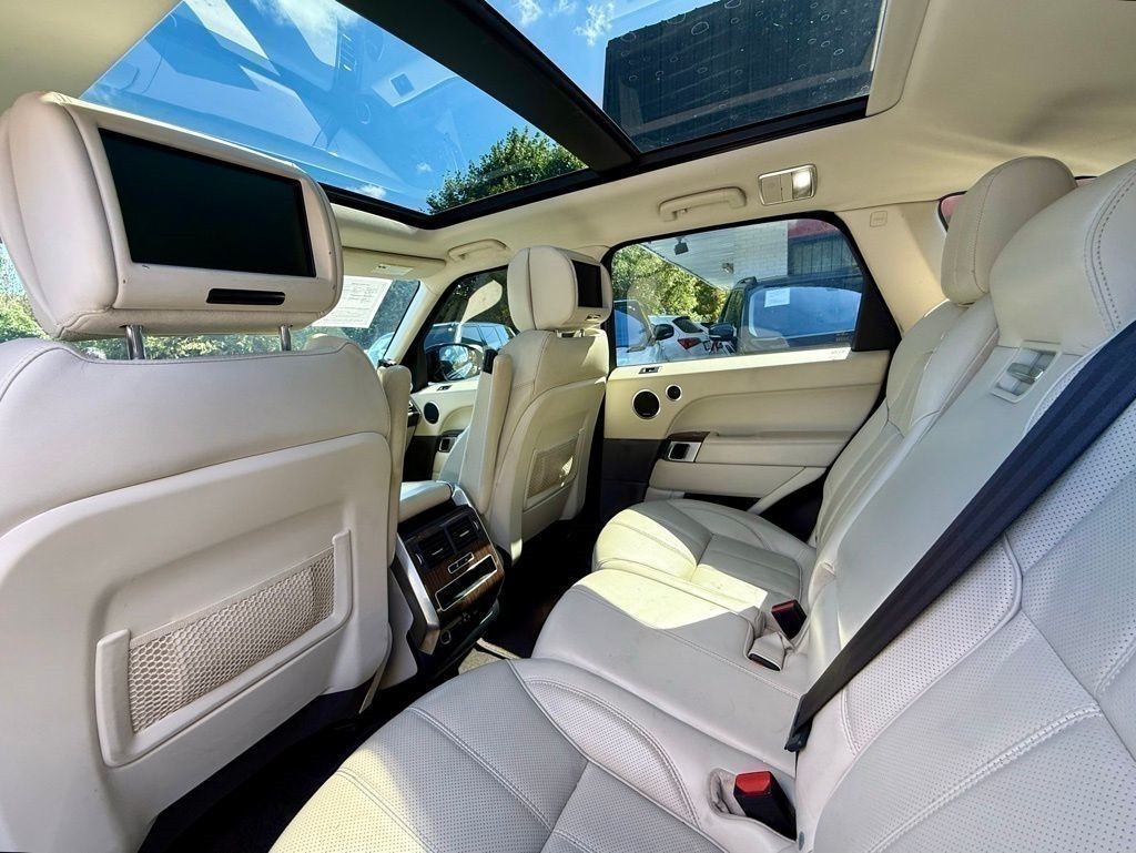 Land Rover Range Rover Sport 3.0L V6 Supercharged SE 2014