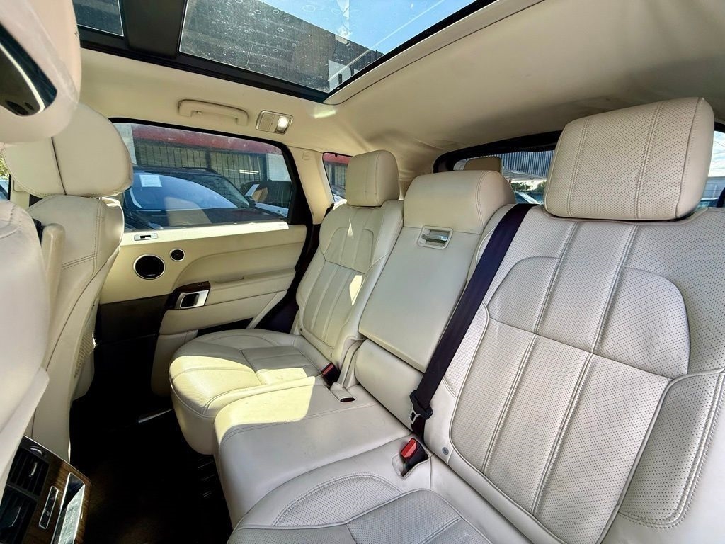 Land Rover Range Rover Sport 3.0L V6 Supercharged SE 2014