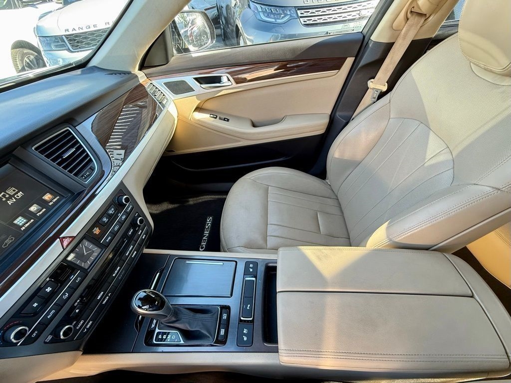 Genesis G80 3.8 2017